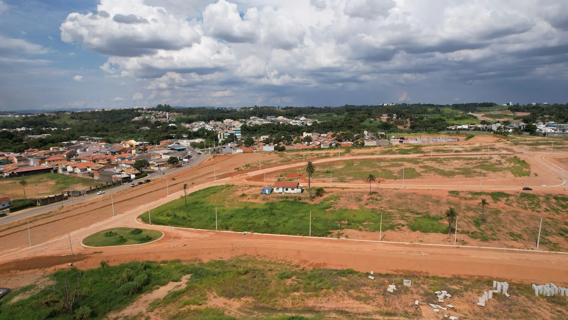 Vista aérea das obras do loteamento